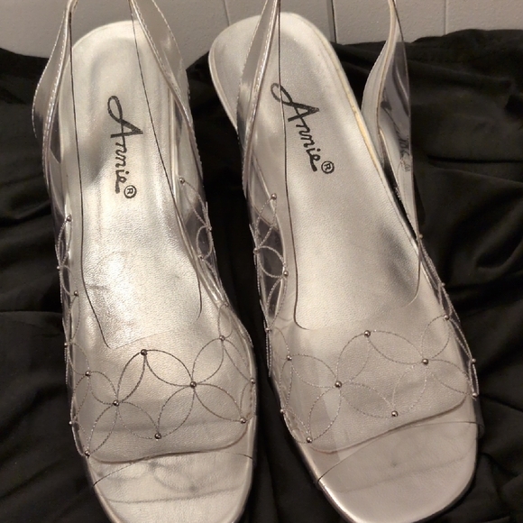 Annie Metallic Silver Slingback Heels - Picture 4 of 15